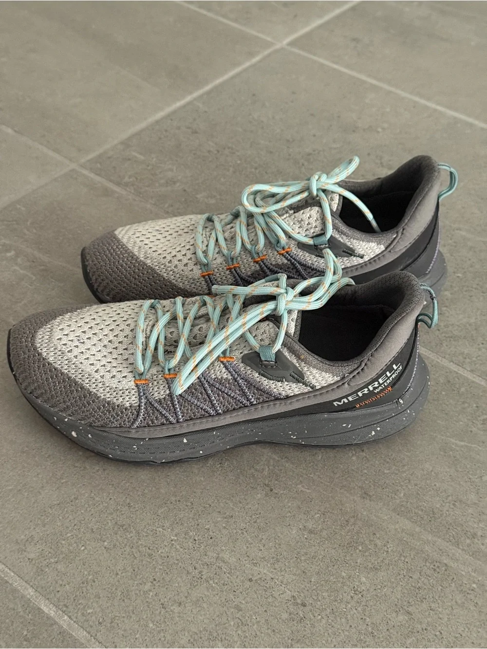 Merrell Women Bravada 2 Water Proof Sneaker Charcoal Size 7 Brand New in Box